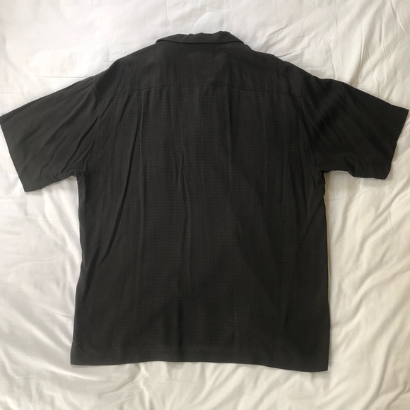 TOMMY BAHAMA Casual Button-Down Silk Shirt - Picture 2 of 8